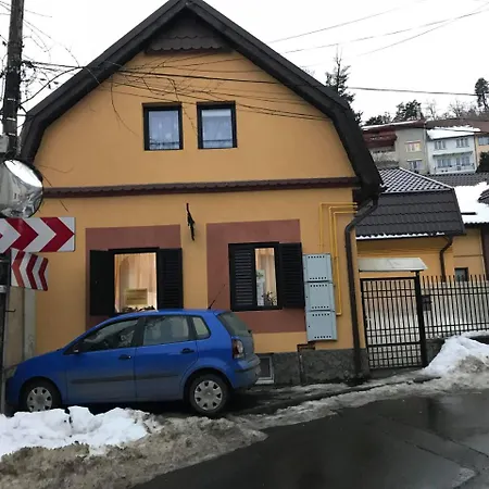 Casa Altstadt Брашов